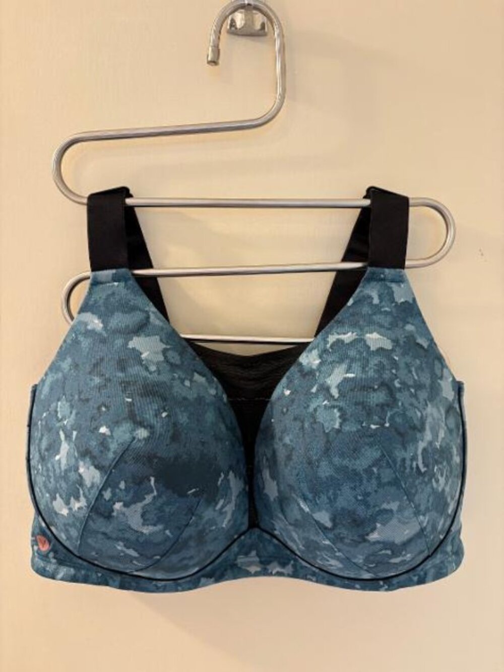 Lane Bryant LIVI Active sports bra 46DD watercolor blue & black - NWOT